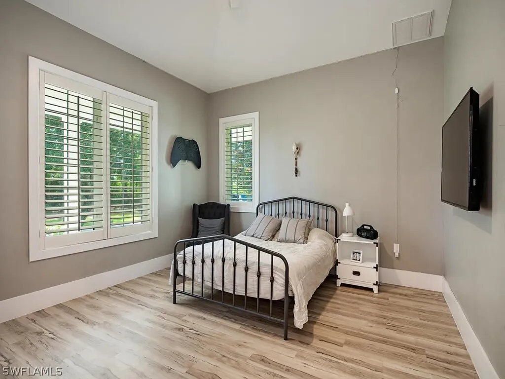5601 Green Boulevard Naples FL 34116