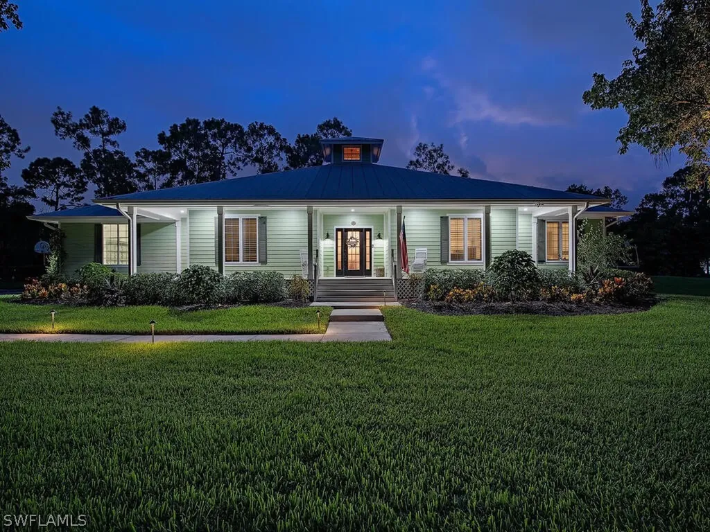 5601 Green Boulevard Naples FL 34116