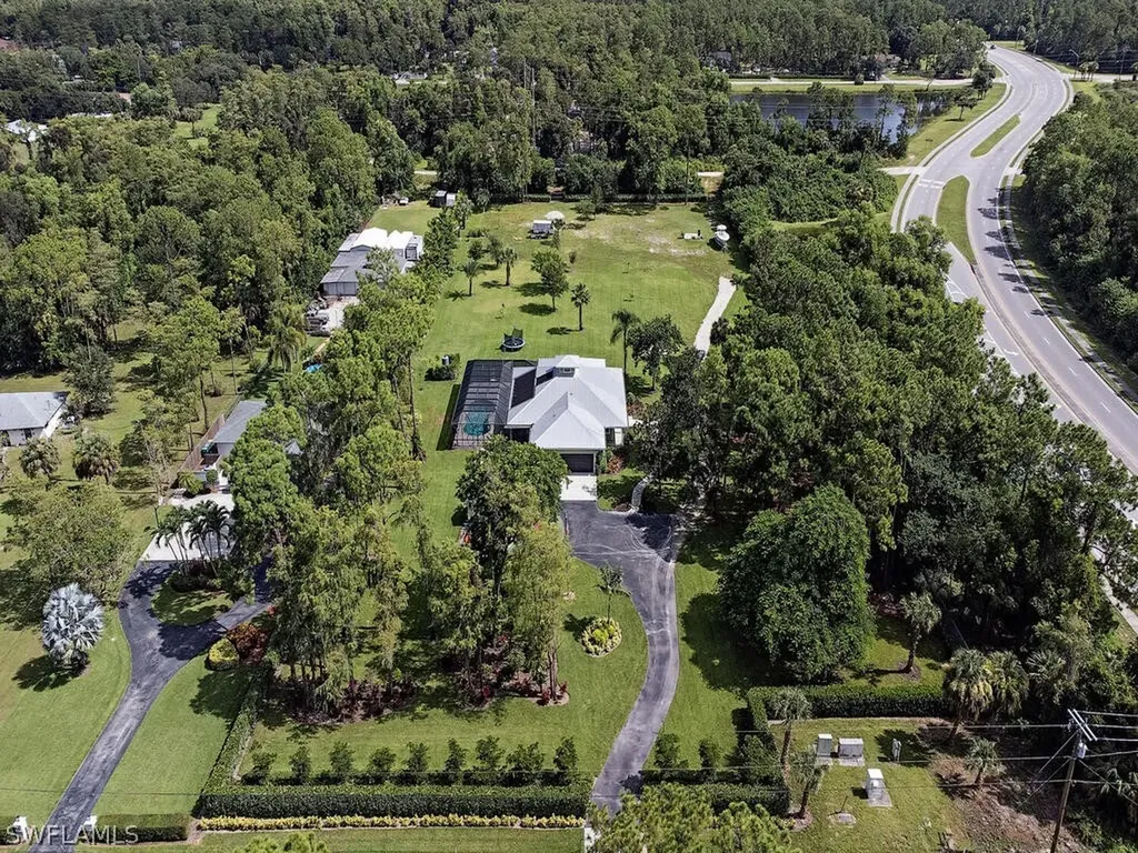 5601 Green Boulevard Naples FL 34116