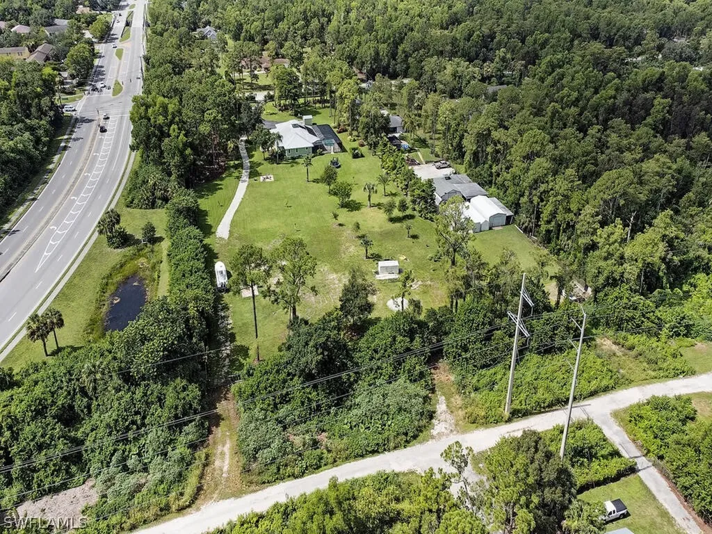 5601 Green Boulevard Naples FL 34116