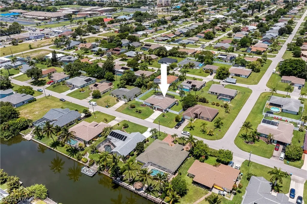 1721 SE 6th Lane Cape Coral FL 33990