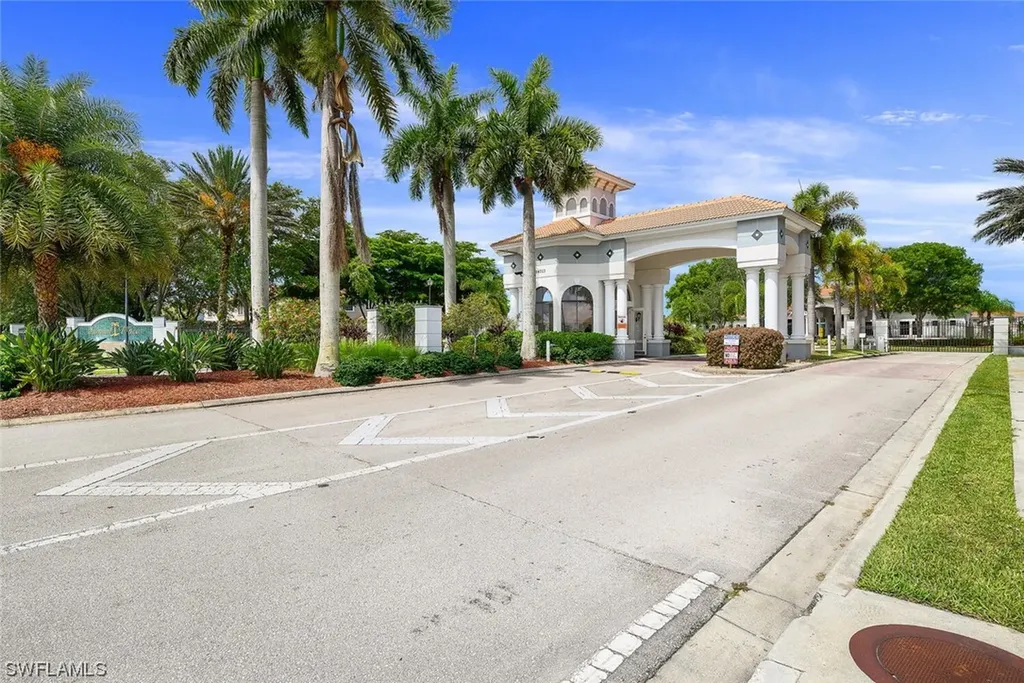 14821 Pinnacle Place Naples FL 34119