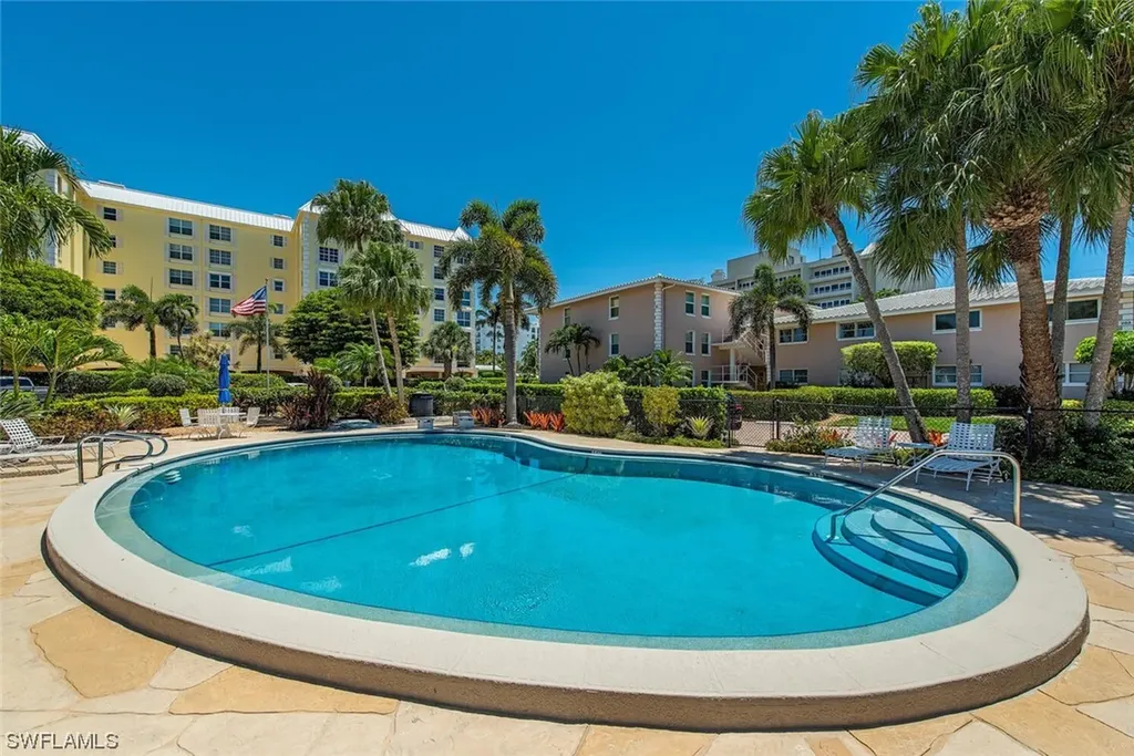 1910 Gulf Shore Boulevard N Naples FL 34102
