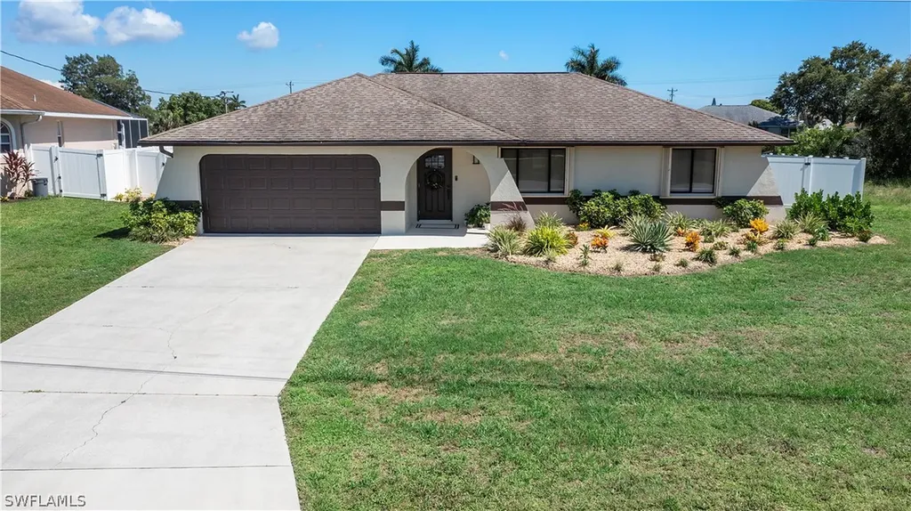 512 SW 31st Terrace Cape Coral FL 33914