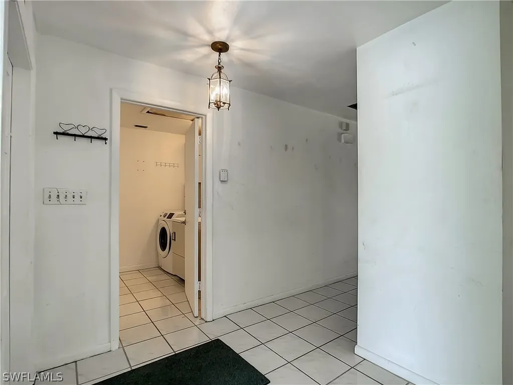 1131 SE 38th Street Cape Coral FL 33904