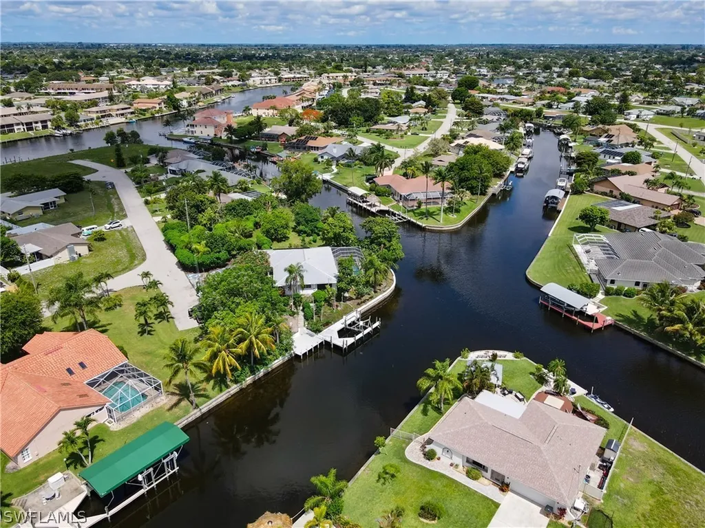 1131 SE 38th Street Cape Coral FL 33904
