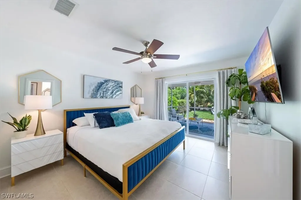 713 97th Avenue N Naples FL 34108