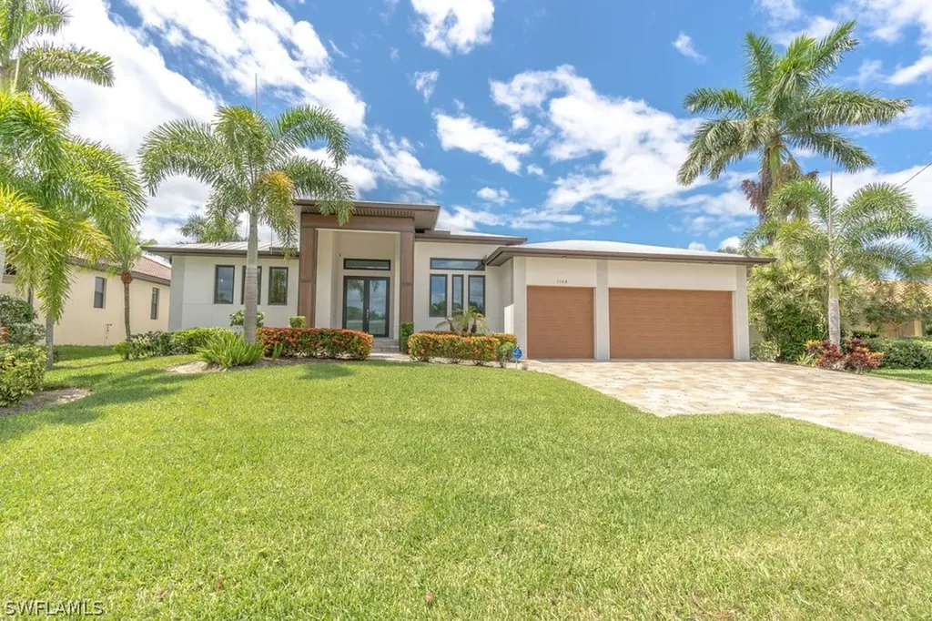 1106 Lincoln Court Cape Coral FL 33904