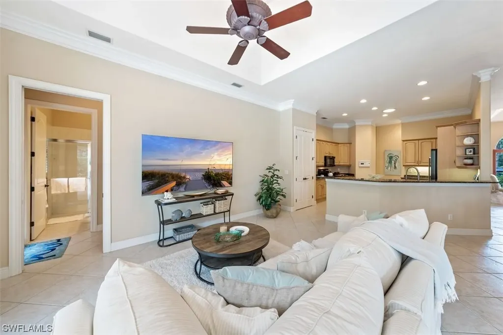 984 Glen Lake Circle Naples FL 34119