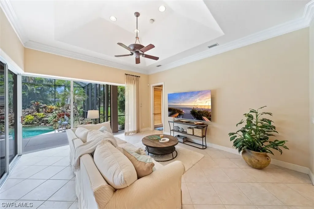 984 Glen Lake Circle Naples FL 34119