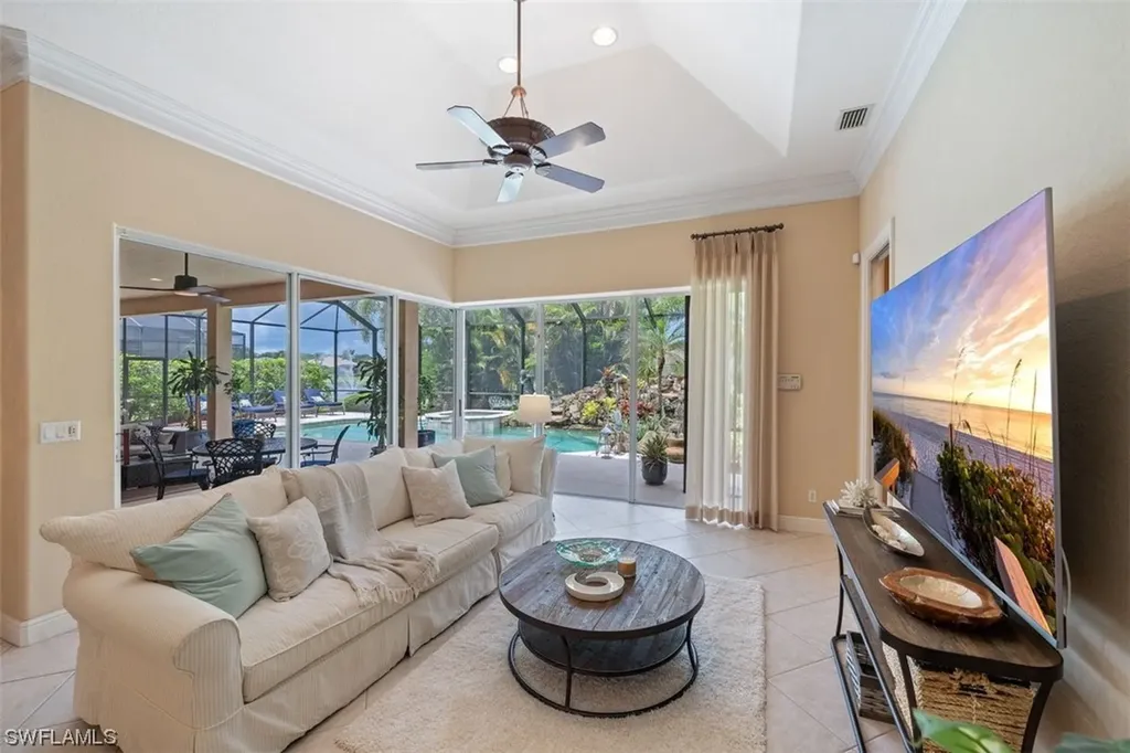 984 Glen Lake Circle Naples FL 34119