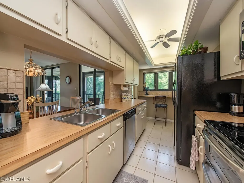 6040 Pelican Bay Boulevard Naples FL 34108