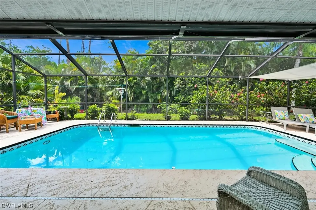 144 Versailles Court Naples FL 34112