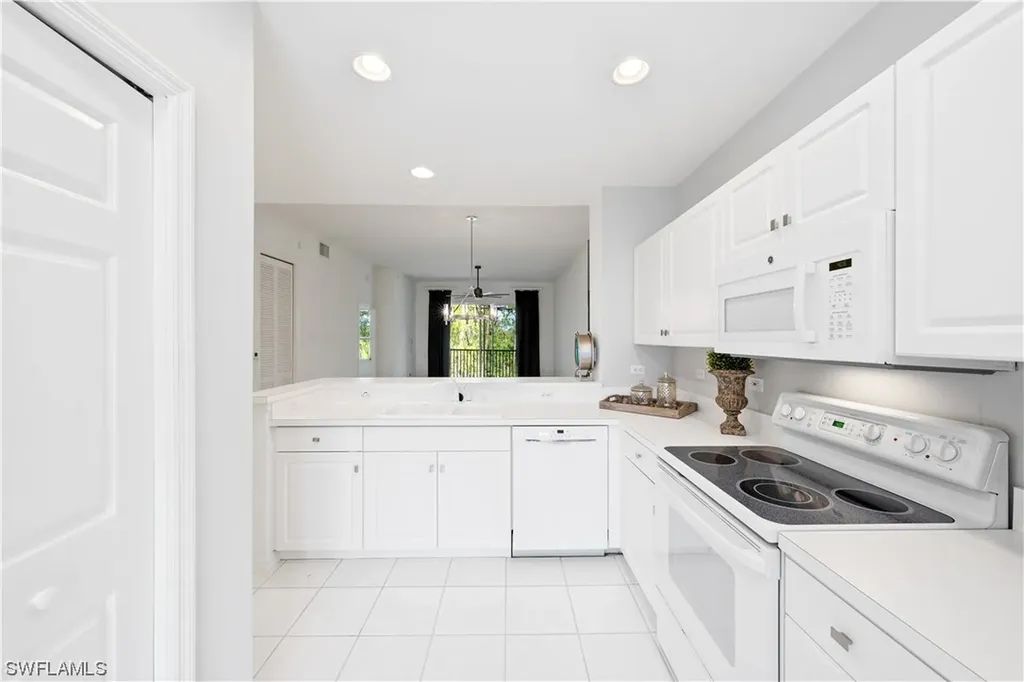8259 Parkstone Place Naples FL 34120