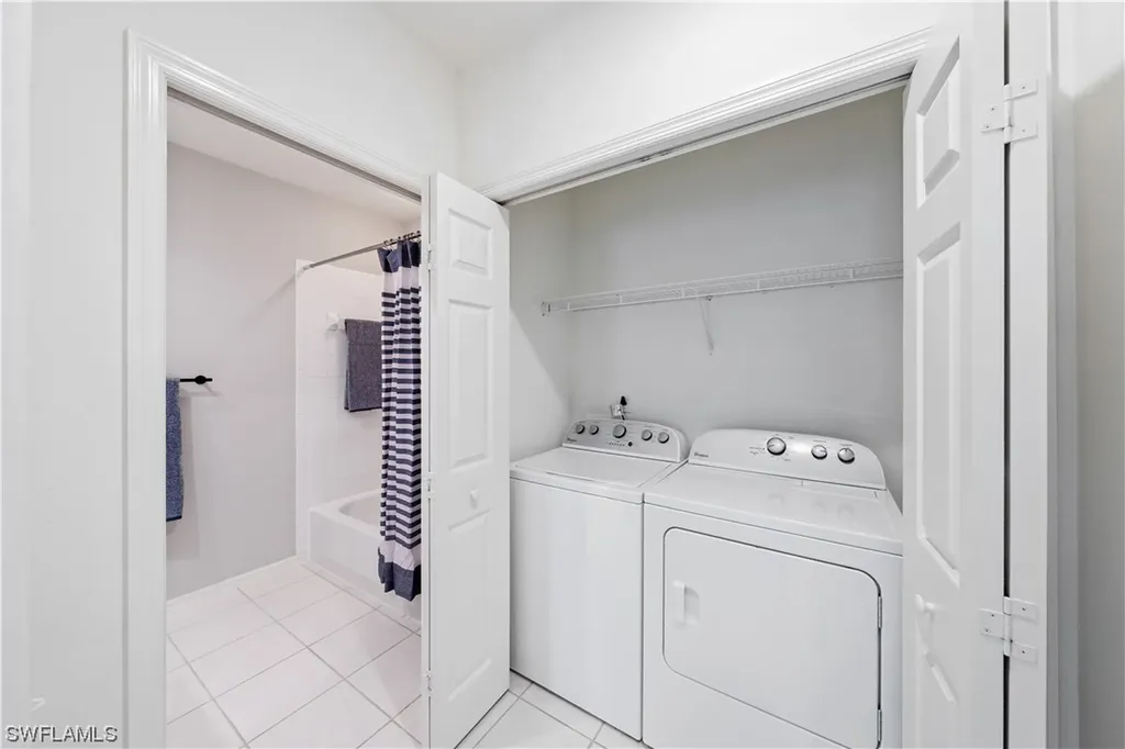 8259 Parkstone Place Naples FL 34120
