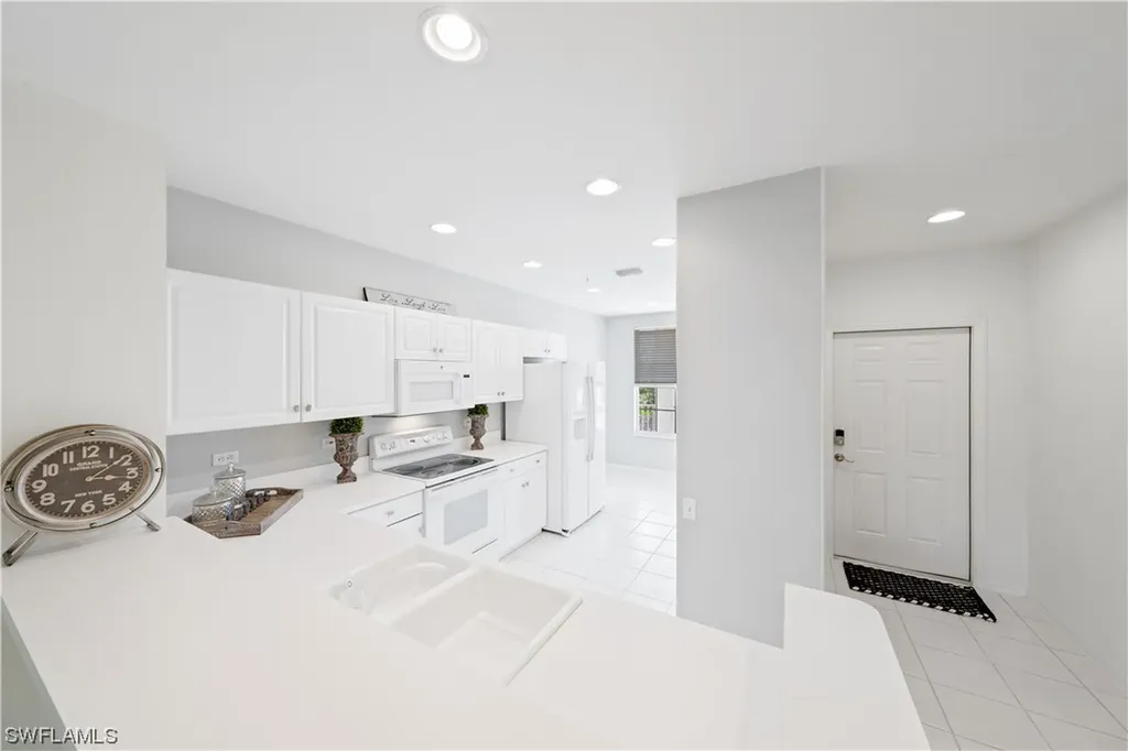 8259 Parkstone Place Naples FL 34120
