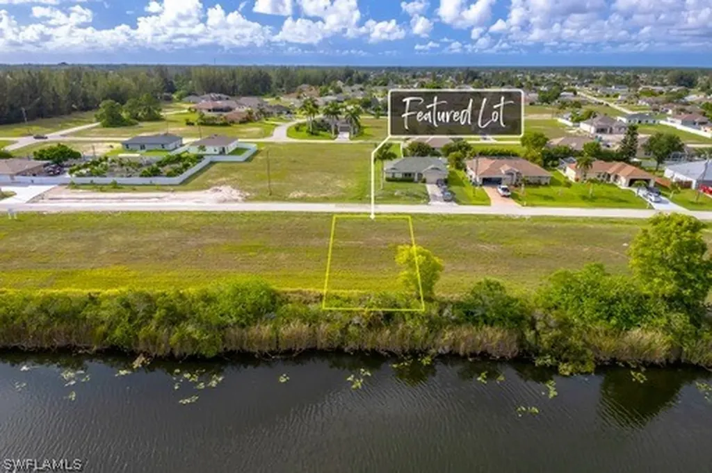 2000 NW 17th Terrace Cape Coral FL 33993