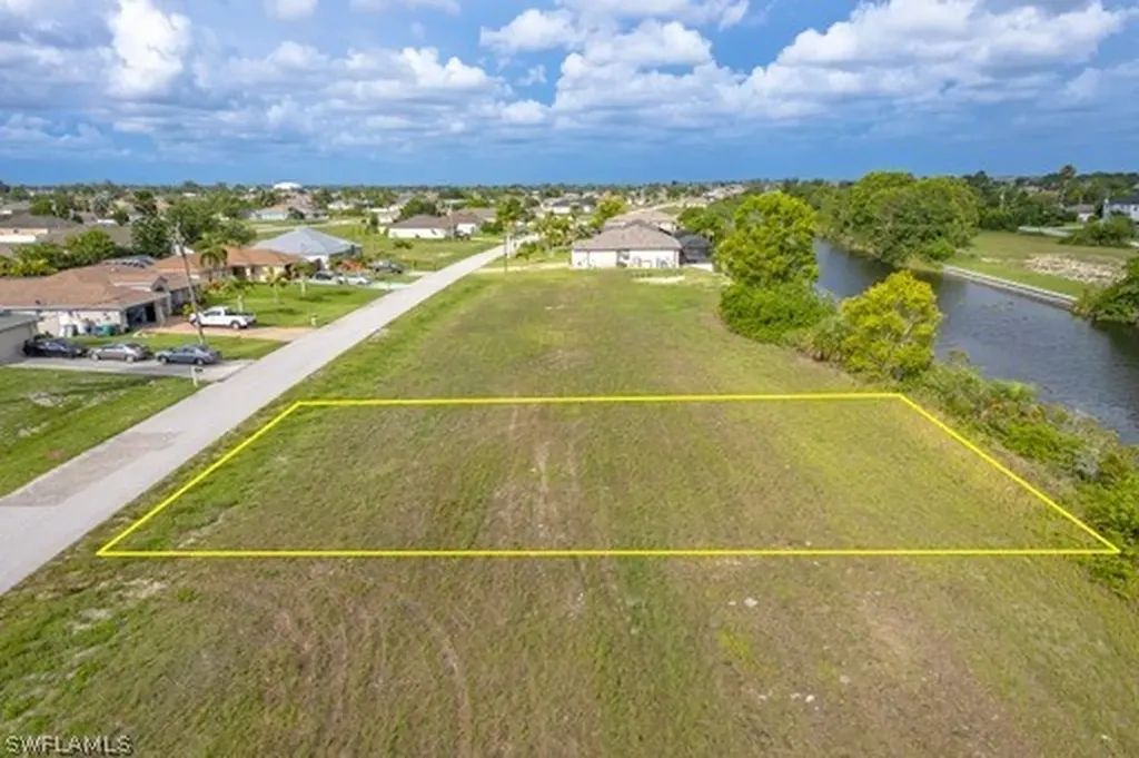 2000 NW 17th Terrace Cape Coral FL 33993