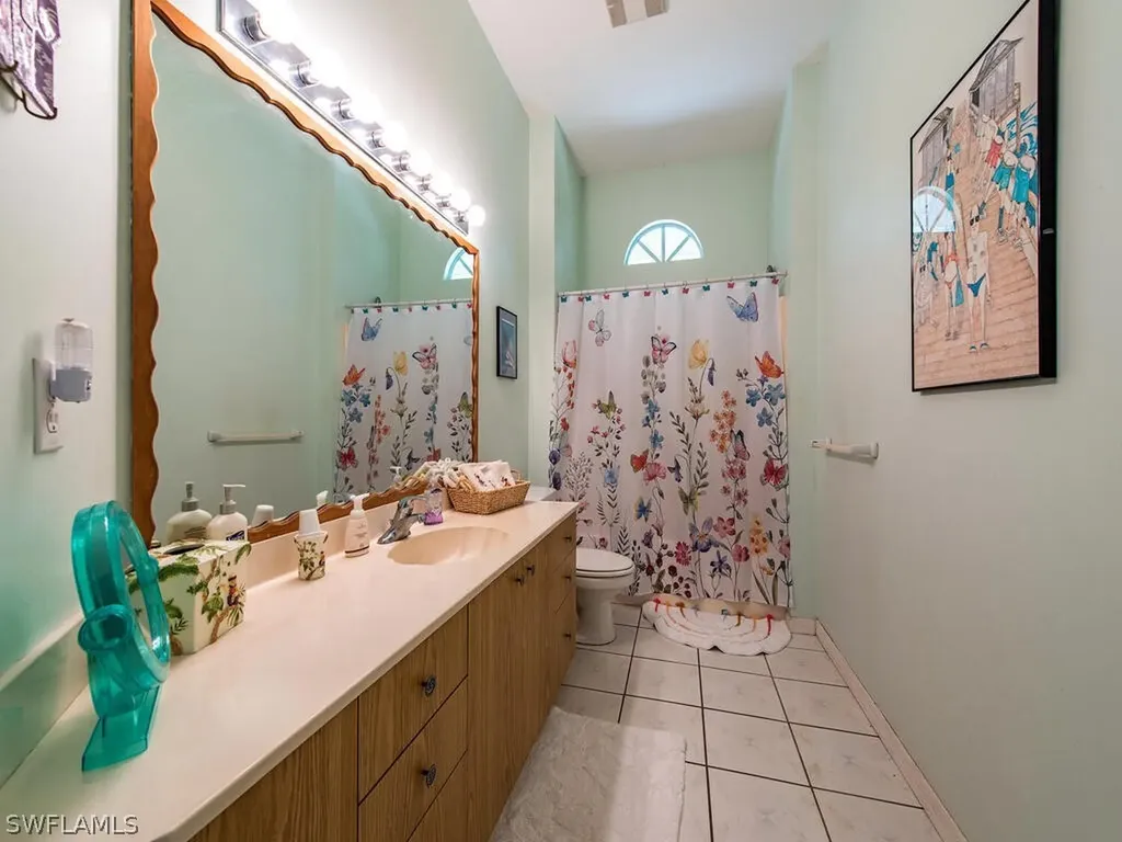 630 10th Avenue NW Naples FL 34120