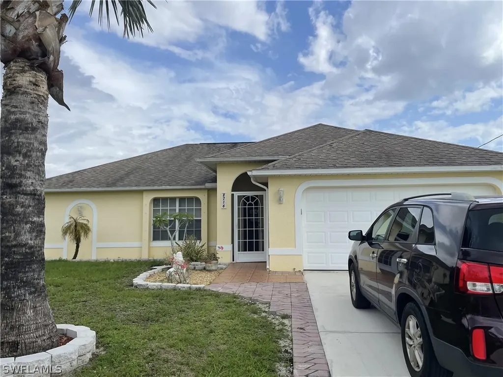 2716 SW 2nd Lane Cape Coral FL 33991