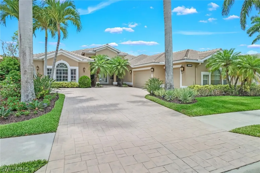 3853 Wax Myrtle Run Naples FL 34112