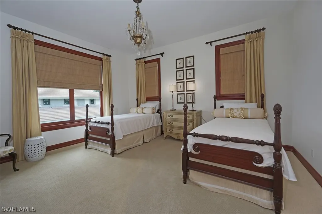 9129 The Lane Naples FL 34109