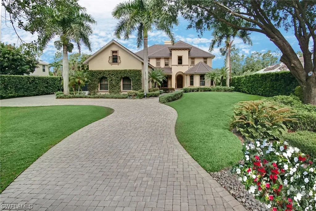 9129 The Lane Naples FL 34109