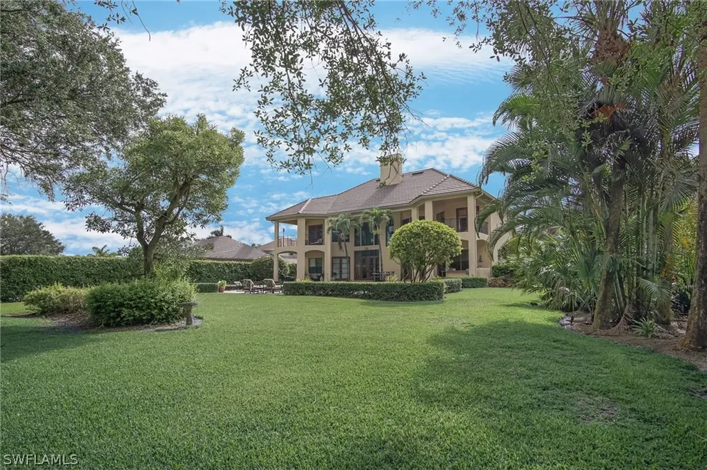 9129 The Lane Naples FL 34109