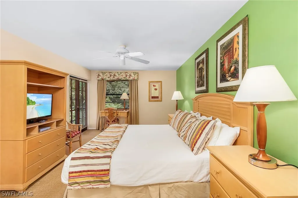 600 Neapolitan Way Naples FL 34103