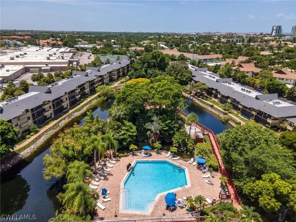 600 Neapolitan Way Naples FL 34103
