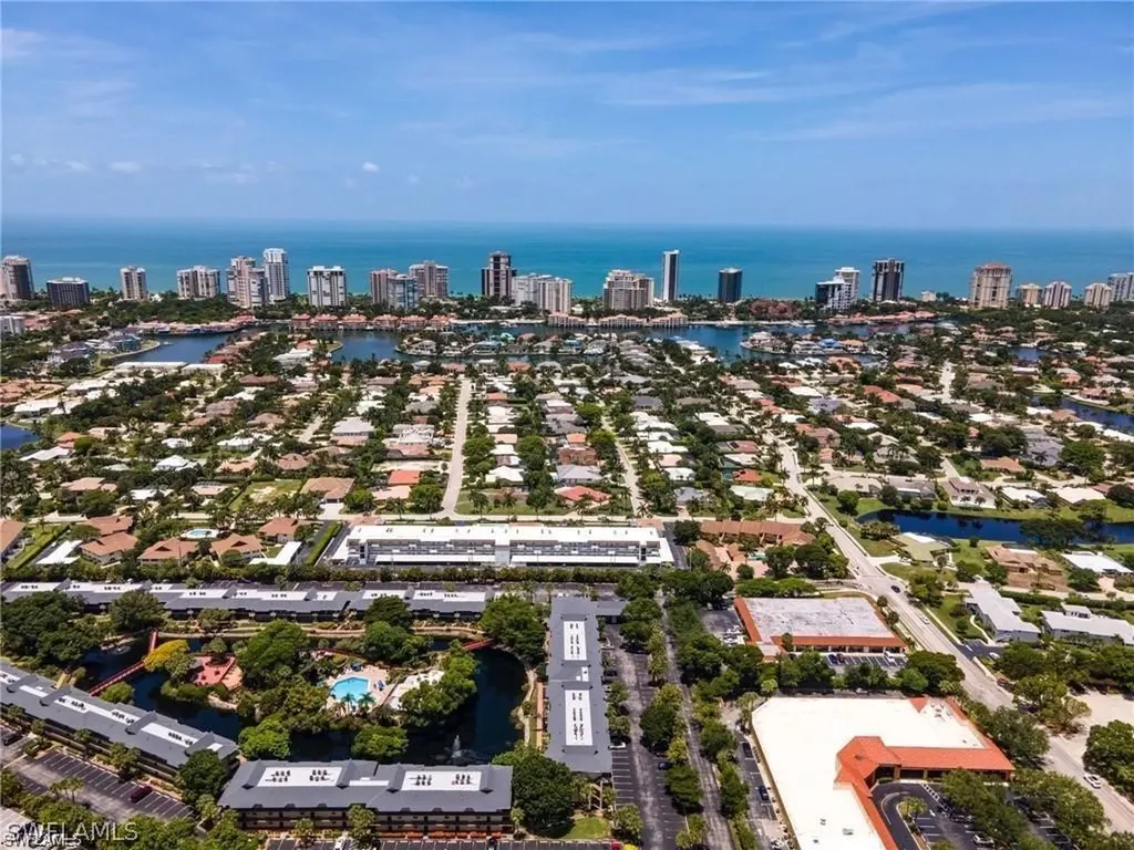 600 Neapolitan Way Naples FL 34103