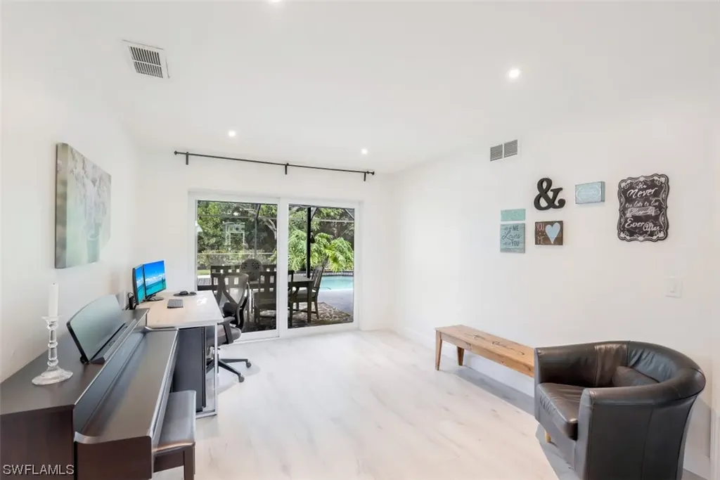 9583 Sussex Street Naples FL 34109