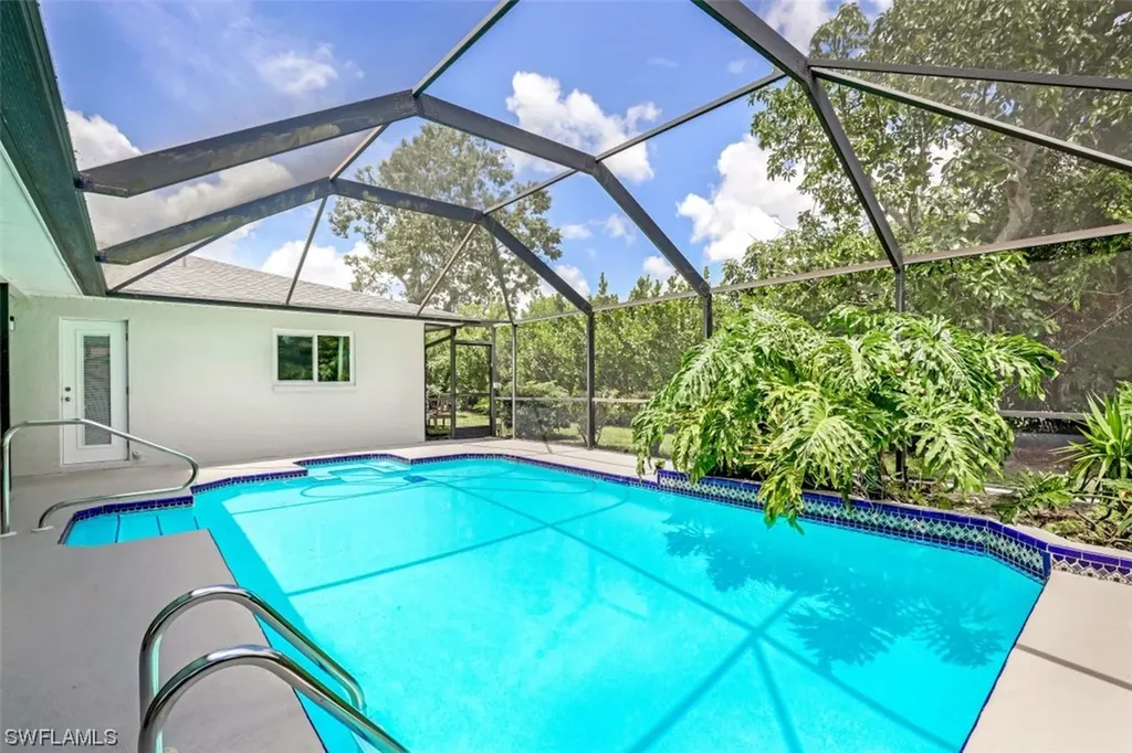 9583 Sussex Street Naples FL 34109