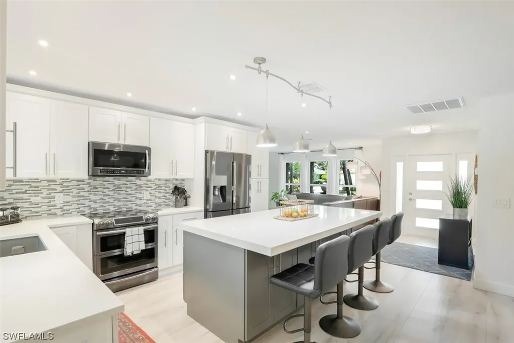 9583 Sussex Street Naples FL 34109