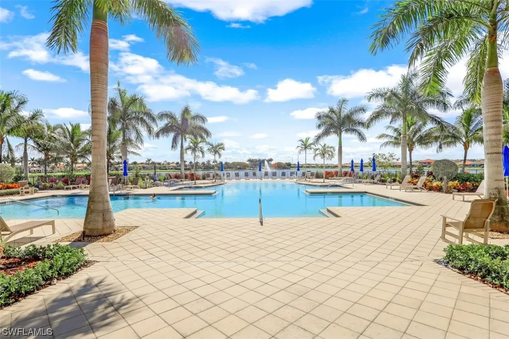 1419 Santiago Circle Naples FL 34113