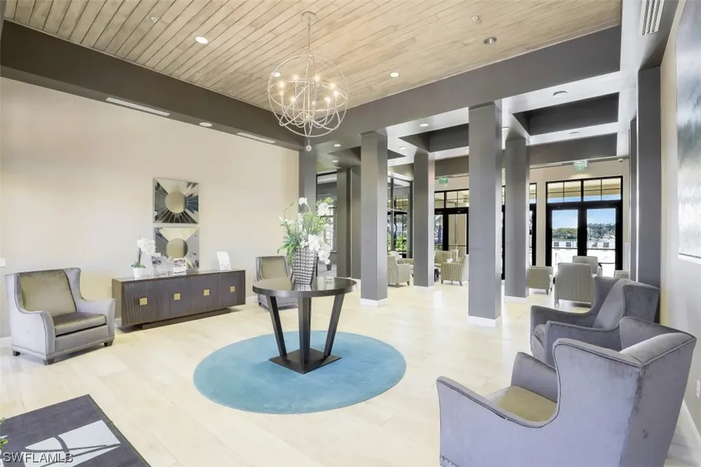 1419 Santiago Circle Naples FL 34113