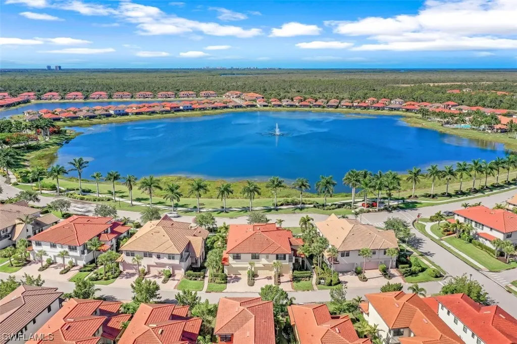 1419 Santiago Circle Naples FL 34113