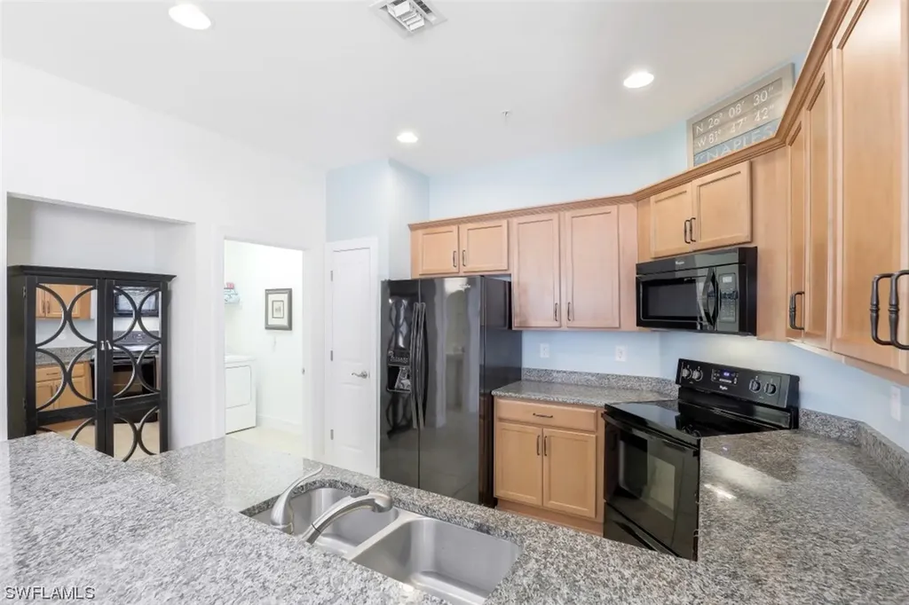 1419 Santiago Circle Naples FL 34113