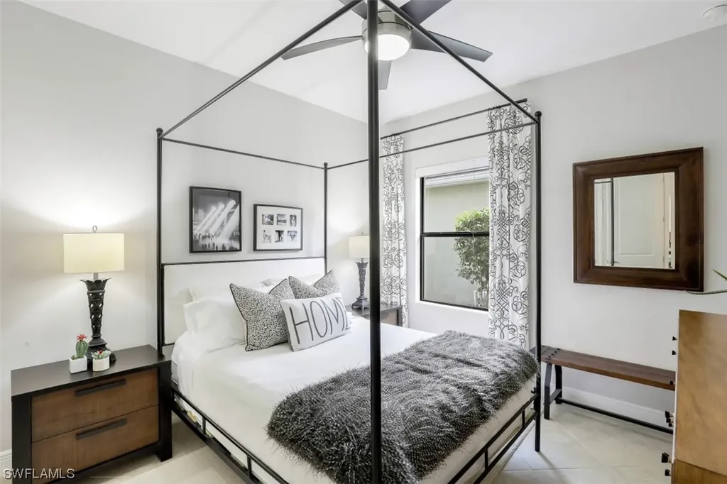 3703 Canopy Circle Naples FL 34120