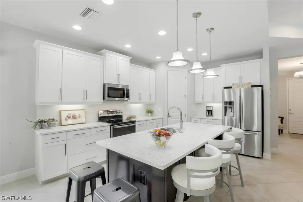 3703 Canopy Circle Naples FL 34120