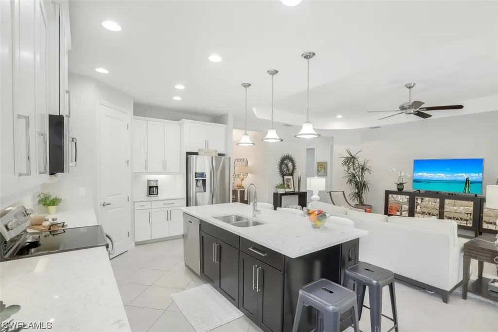 3703 Canopy Circle Naples FL 34120