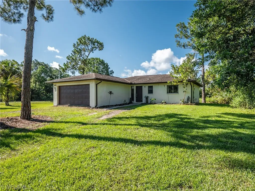 861 2nd Street SE Naples FL 34117