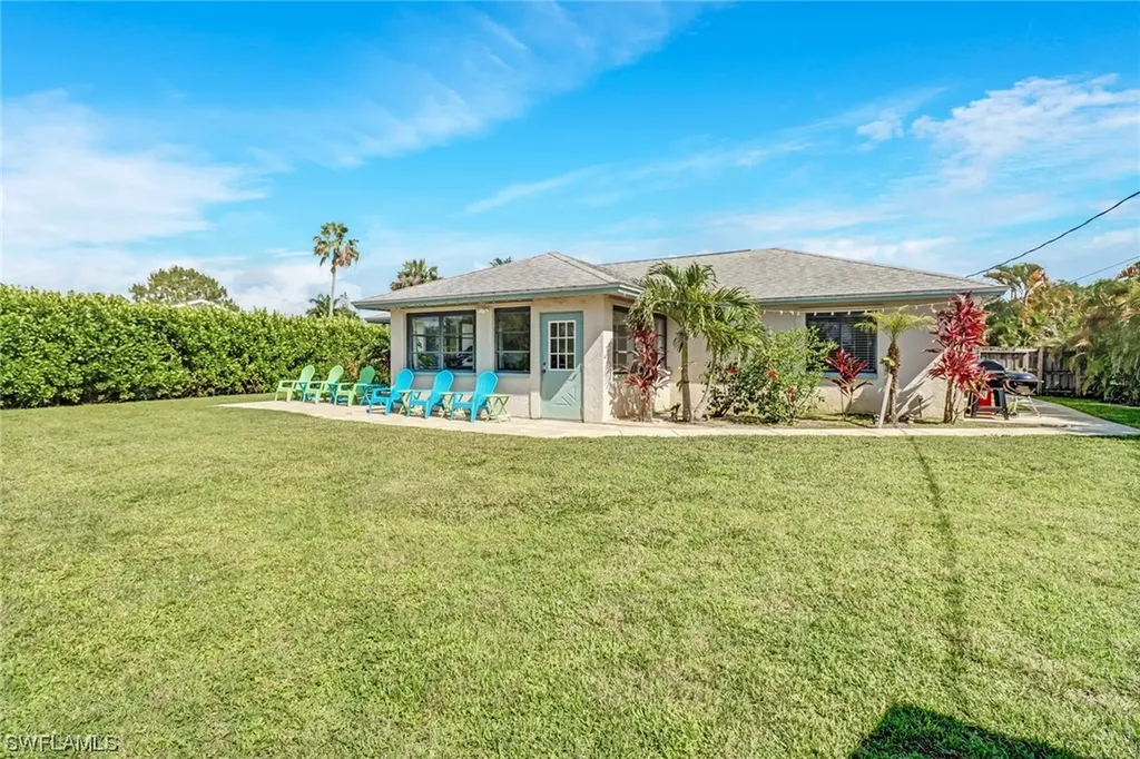 4517 28th Avenue SW Naples FL 34116
