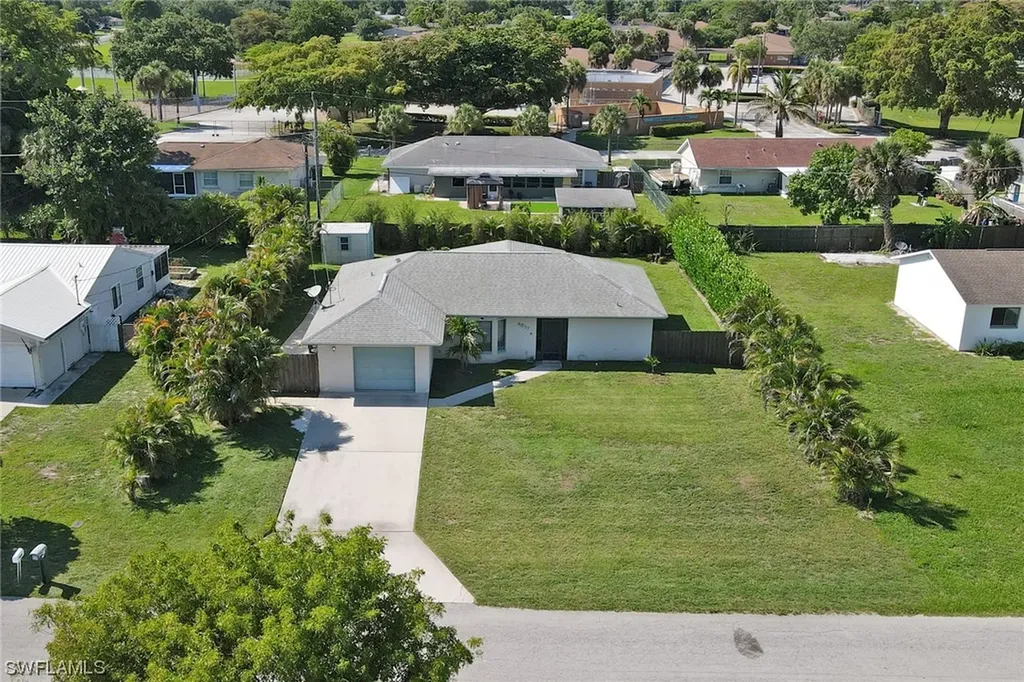 4517 28th Avenue SW Naples FL 34116
