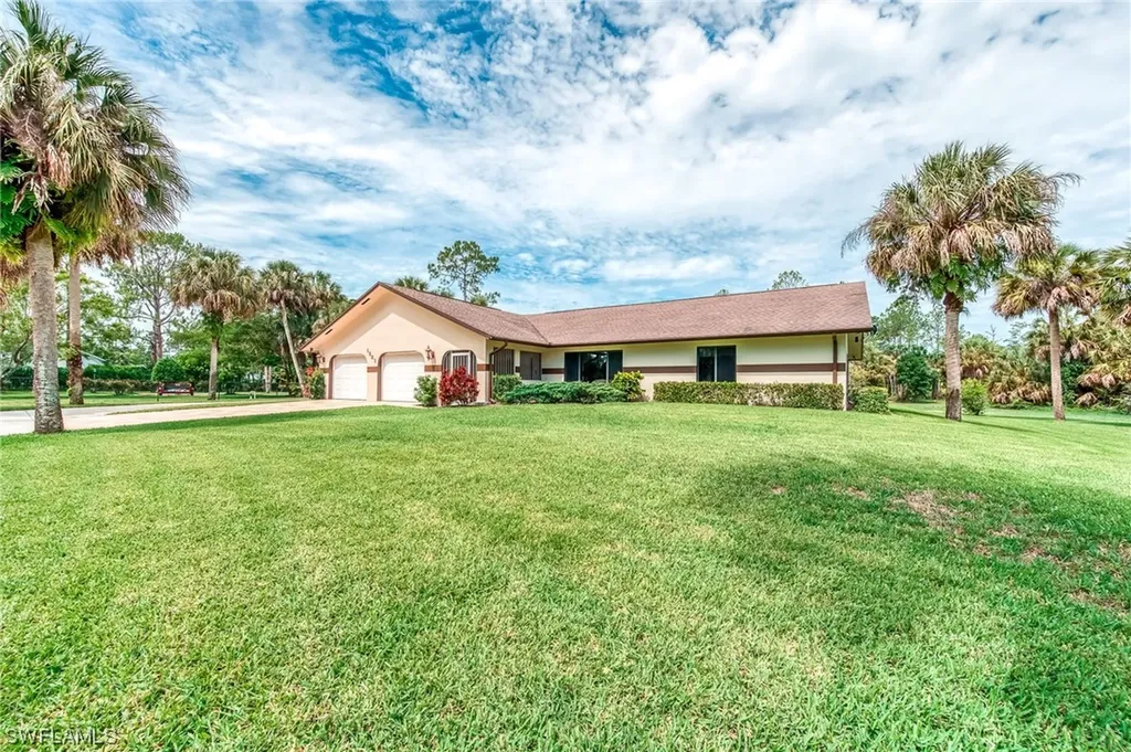 1381 29th Street SW Naples FL 34117