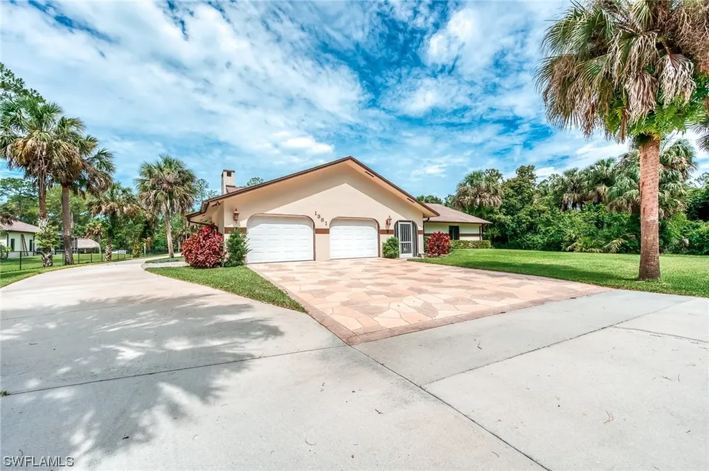 1381 29th Street SW Naples FL 34117
