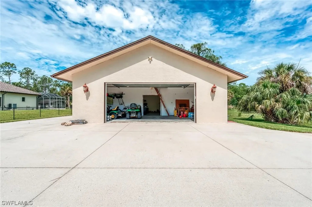 1381 29th Street SW Naples FL 34117