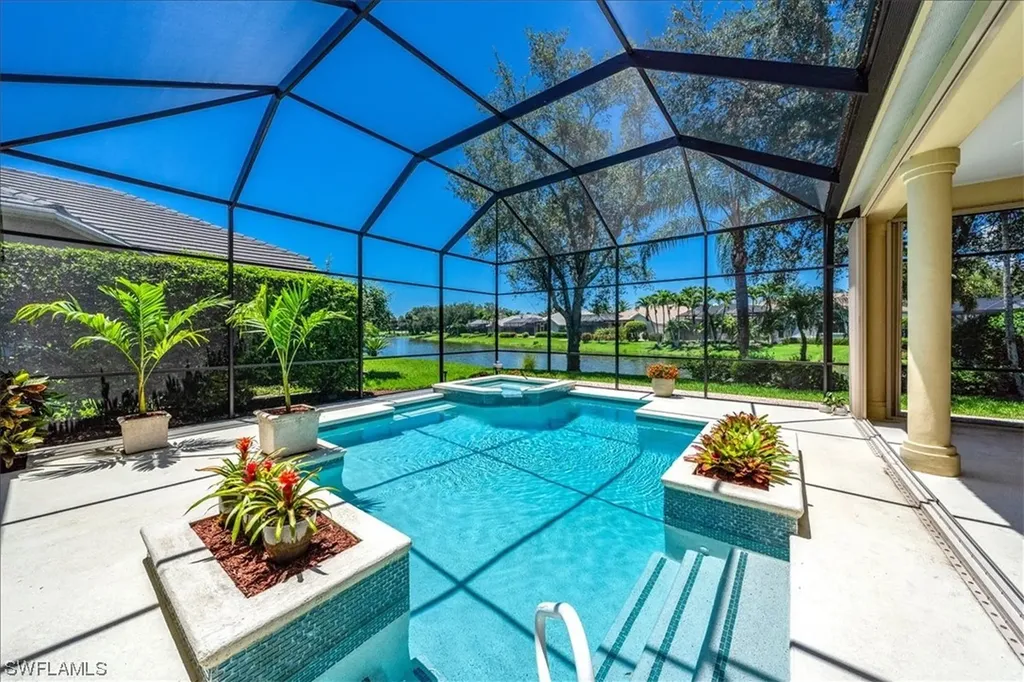 521 Wedgewood Way Naples FL 34119