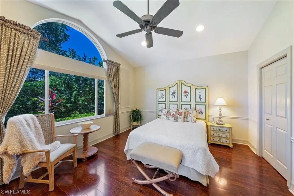 521 Wedgewood Way Naples FL 34119