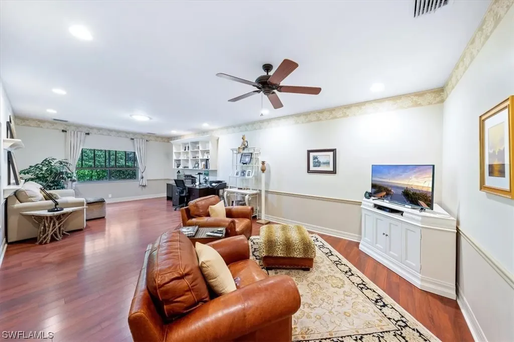 521 Wedgewood Way Naples FL 34119